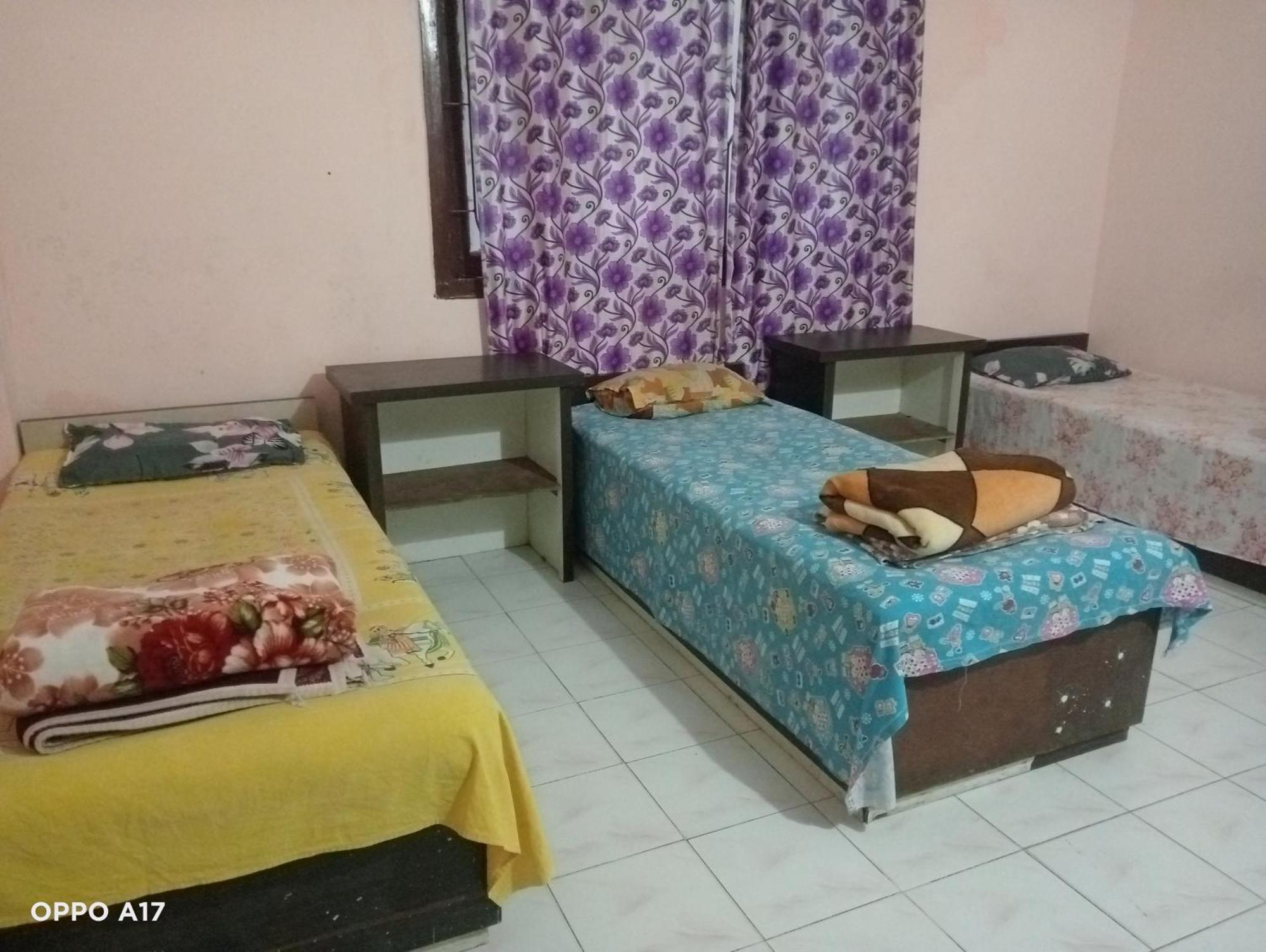 Swaroop Ashray Homestay Siliguri Rom bilde
