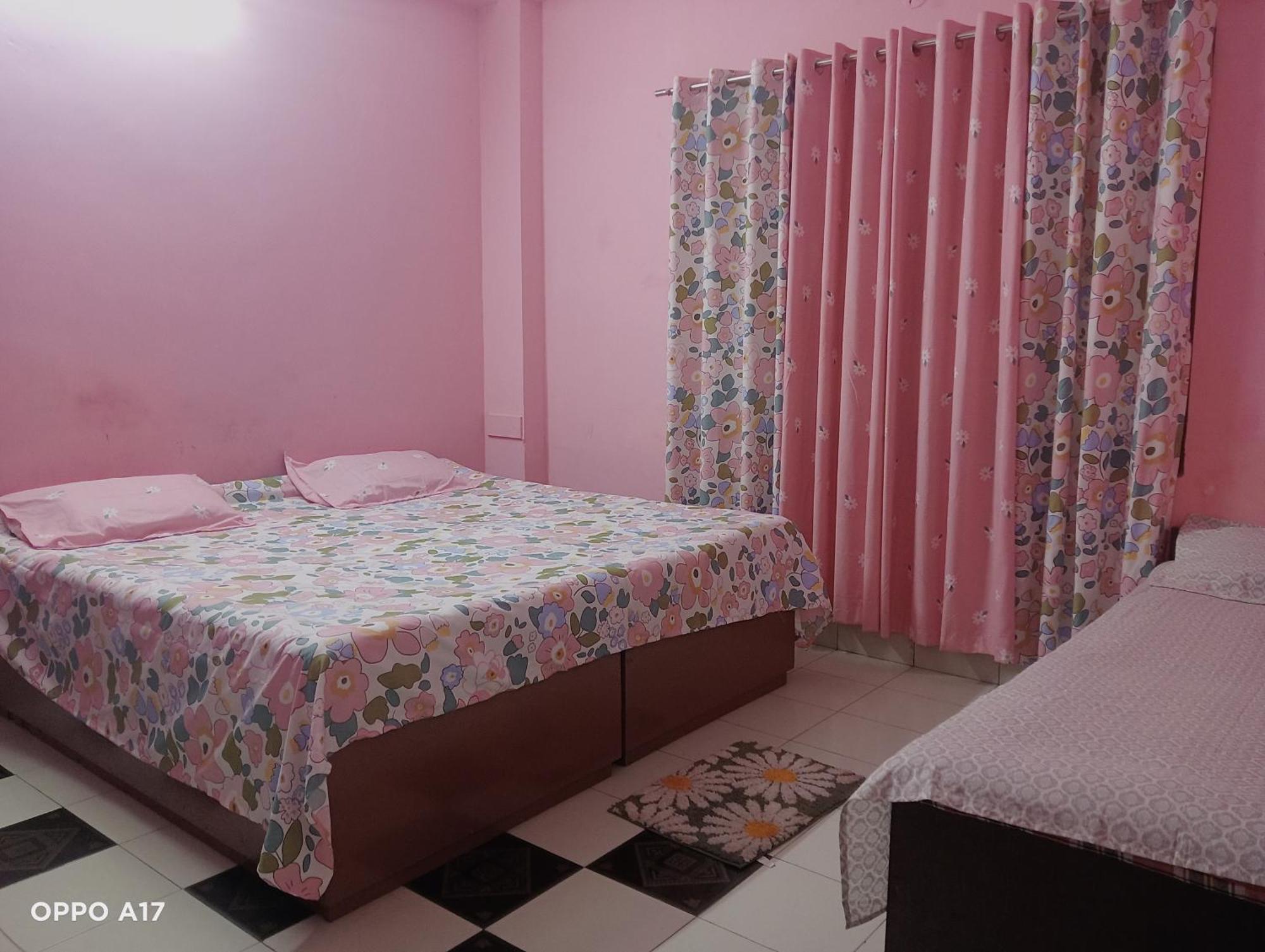 Swaroop Ashray Homestay Siliguri Rom bilde